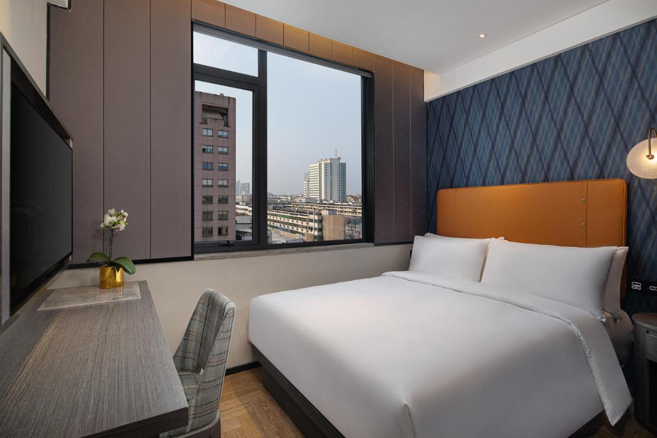 Kasion Pugis Hotel Иу Экстерьер фото
